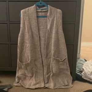 Loft size L/XL tan vest with pockets